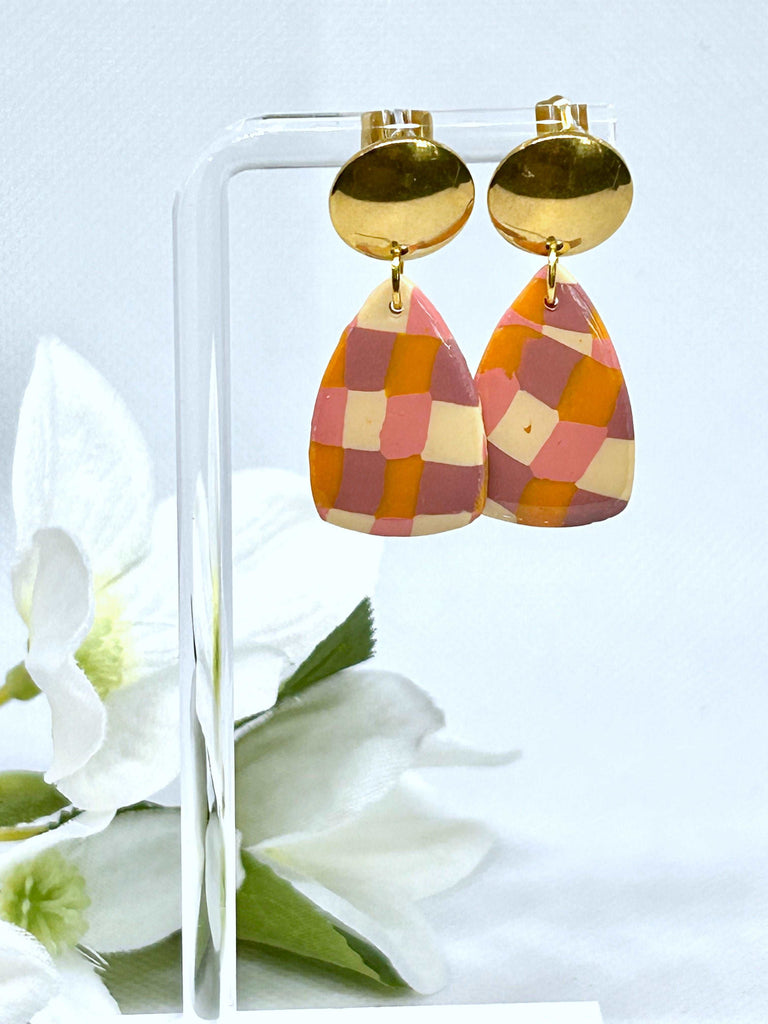 1960s Kitchen Wallpaper Pink and Orange Dangle Polymer Clay Earrings Boat-shaped